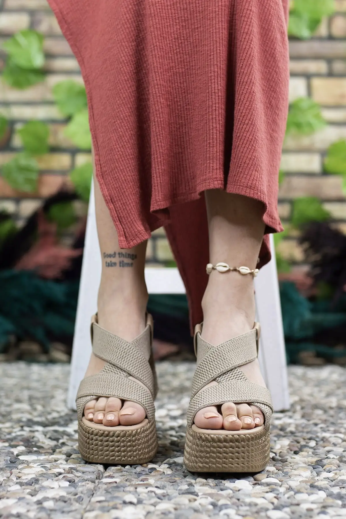 Сандалии женские на высокой танкетке пикантная Удобная элегантная повседневная