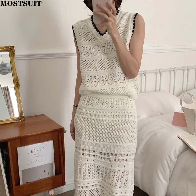 

Summer Knitted Two Piece Skirt Sets Women V-neck Sleeveless Tops & High Waisted Tassels Long Skirt Korean Fashion Elegant Sets