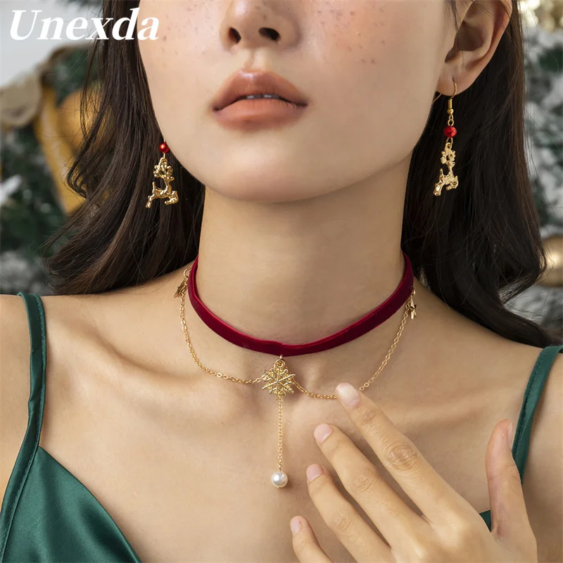 

Unexda Retro Red Velvet Short Women Snowflake Necklace Temperament Versatile Christmas Accessories Fashion Multilayer Necklace