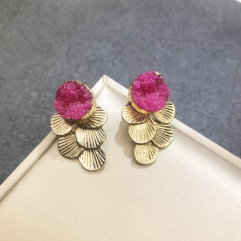 

Fashion Retro Personality Round Resin Gold Color Alloy Grape Stud Earrings For Women Girl Party Christmas Jewelry Wholesale Gift