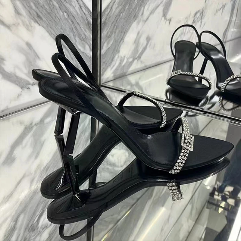 Новинка 2024 летние пикантные сандалии с открытым носком и пряжкой на одной линии