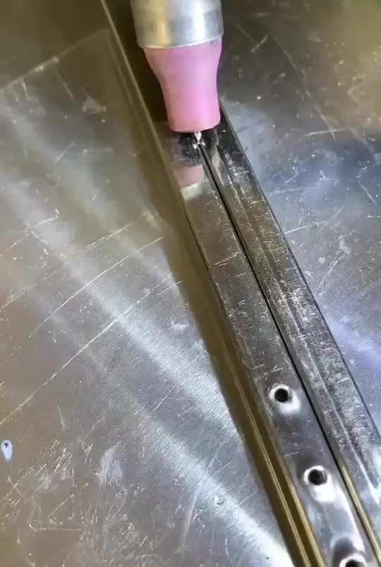 

Widely used spot welder cold welding machine