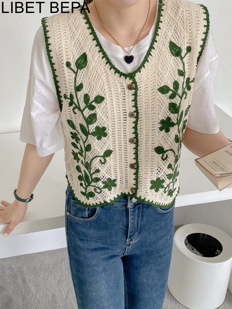 

New 2022 Chic Korean Fashion Cutout Waistcoat Knitted Women Spring Summer Embroidery Floral Elegant Lady Short Vests V1672JM