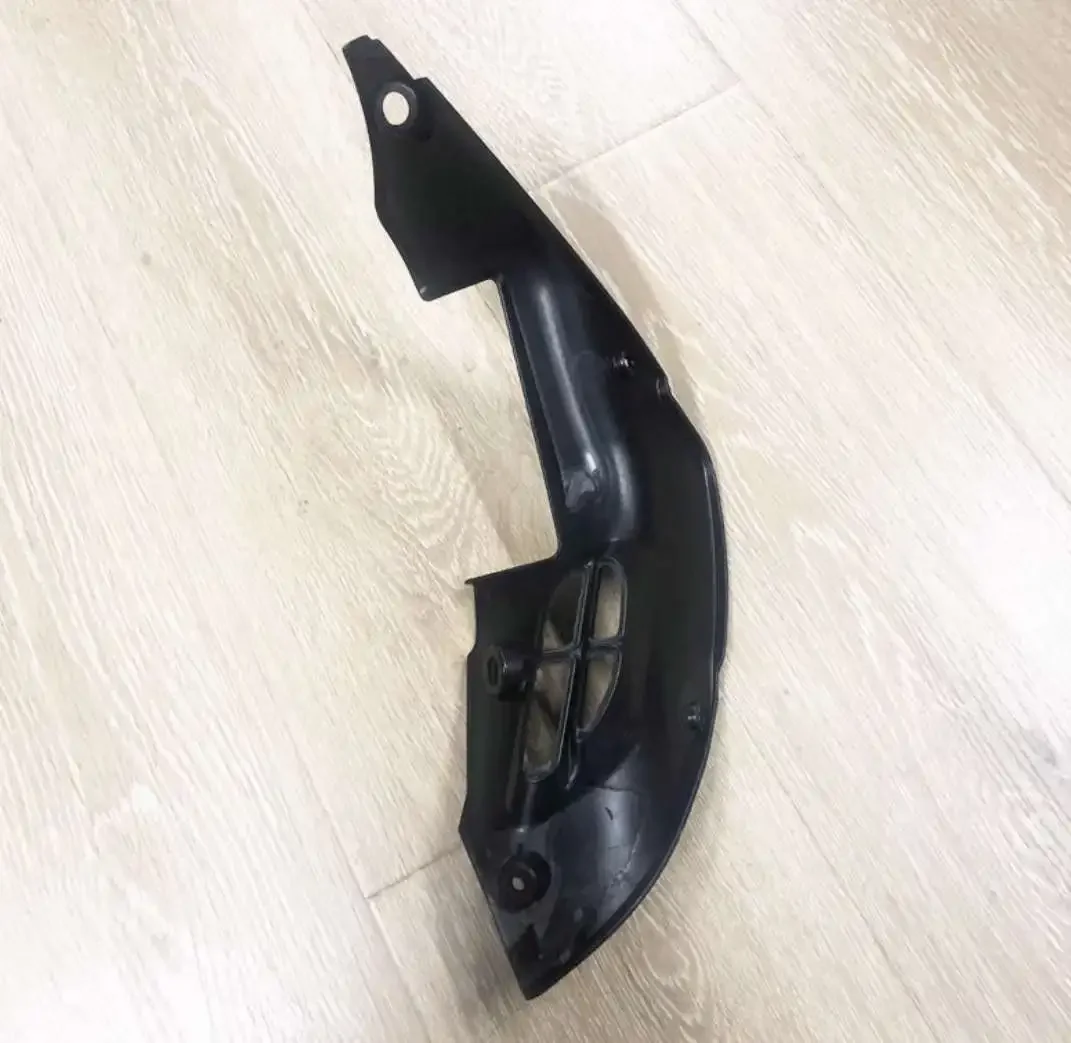 Фото Внутренняя декоративная накладка для моделей Benelli TNT180S, 165S, 150S, 125S №2