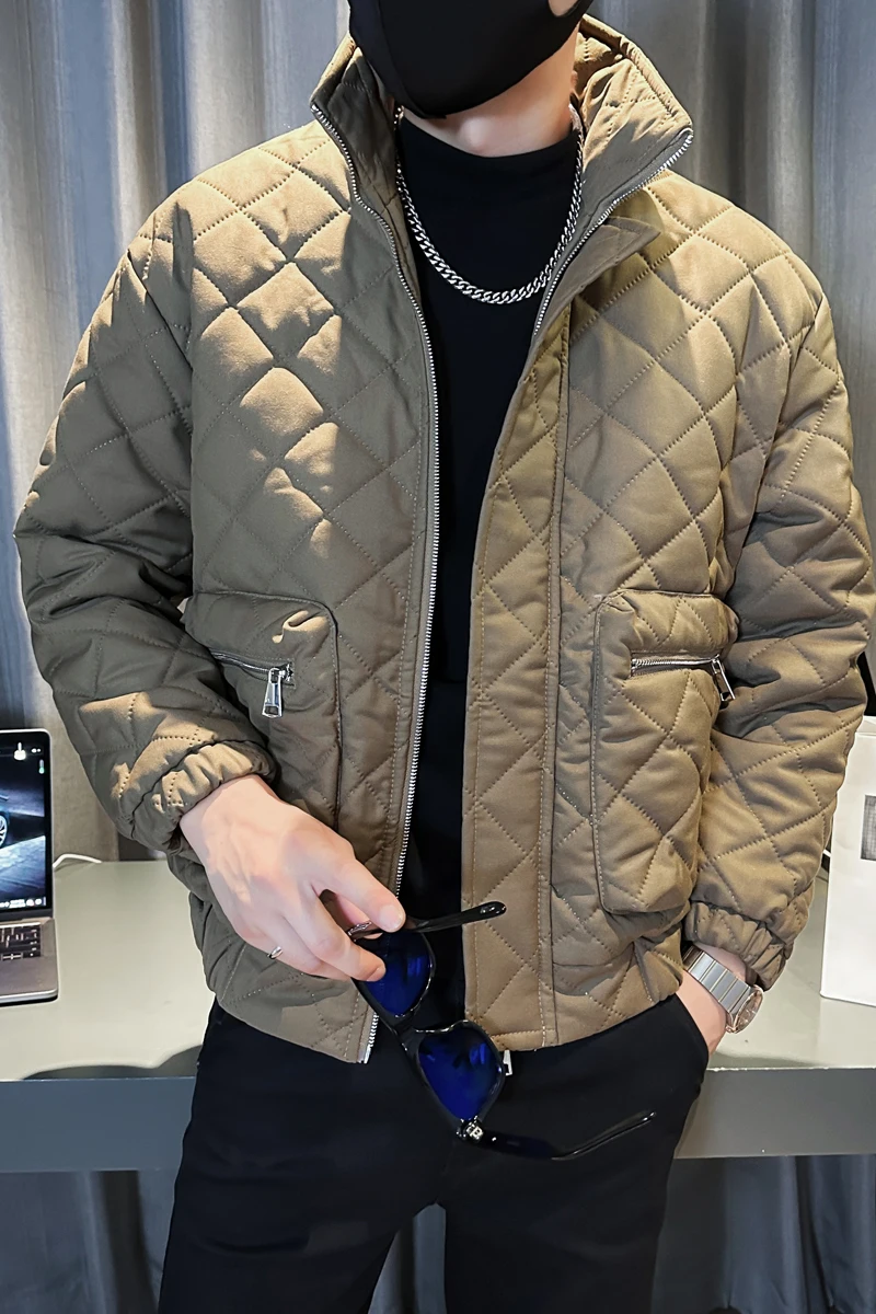 Зимние куртки мужские корейские цвета хаки черная решетчатая утолщенная теплая