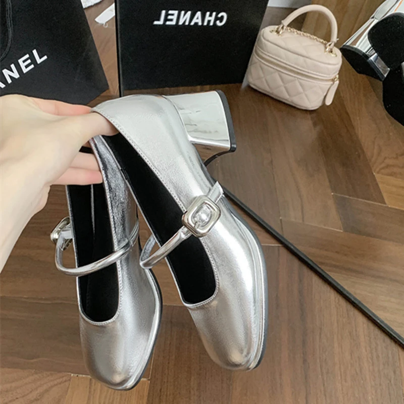 Туфли женские на толстом каблуке квадратный носок закрытый пряжка пикантные