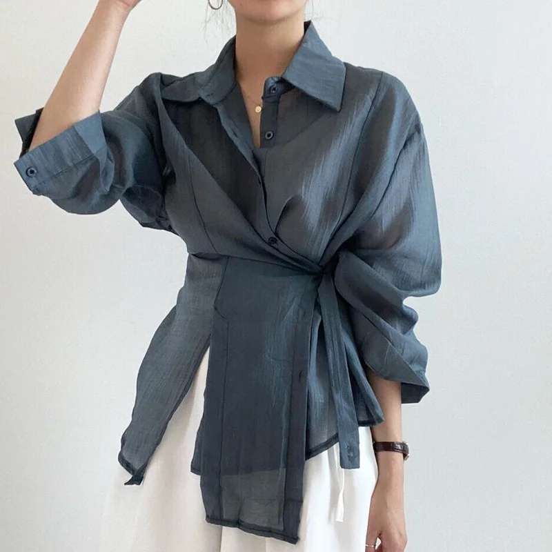 

Модная женская блузка корейский шикарный летний простой дизайн с асимметричной пряжкой с отворотом на талии Солнцезащитная рубашка с длин...