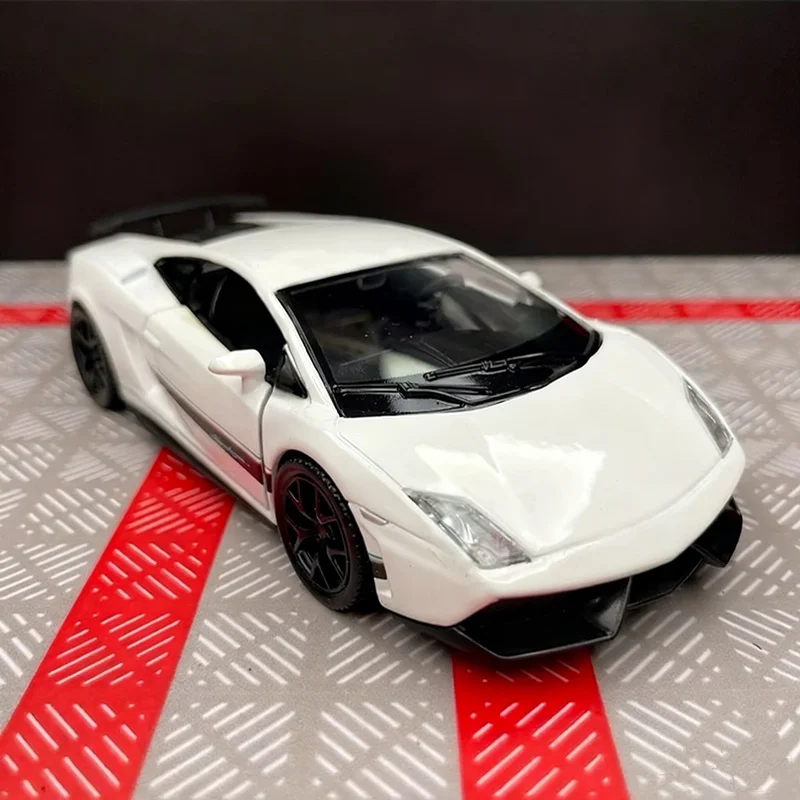 Фото 1/36 Lamborghini Gallardo, классическая модель спортивного автомобиля из сплава, литая под давлением металлическая гусеница, гоночный автомобиль, модель автомобиля, имитация детской игрушки в подарок №2