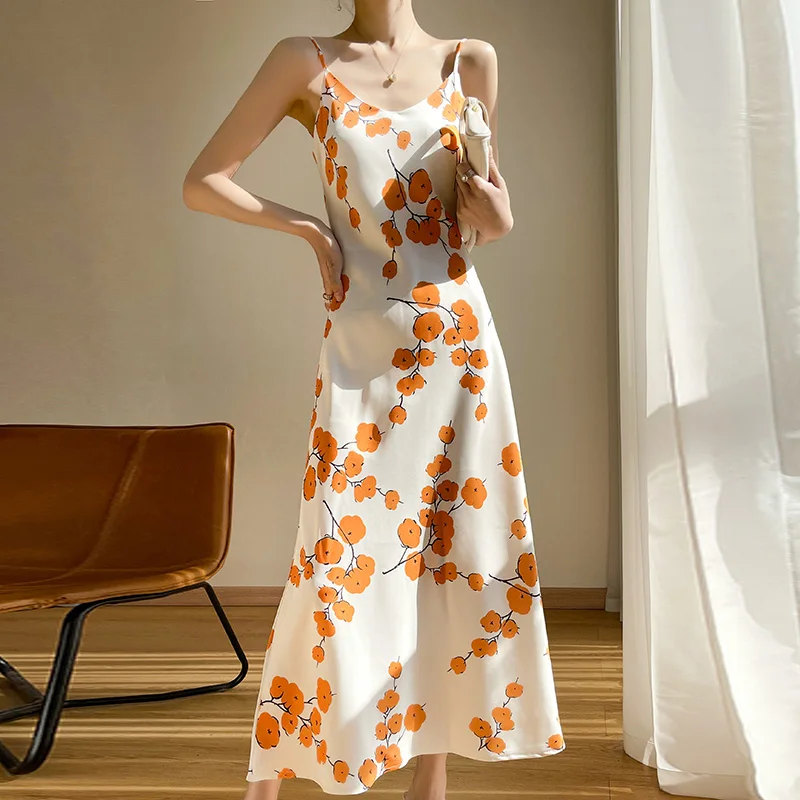 

New Acetic Silk Satin Dress with Suspenders in Summer Long Sleeveless Off-the-Shoulder French Dress of Female Mulberry Silk