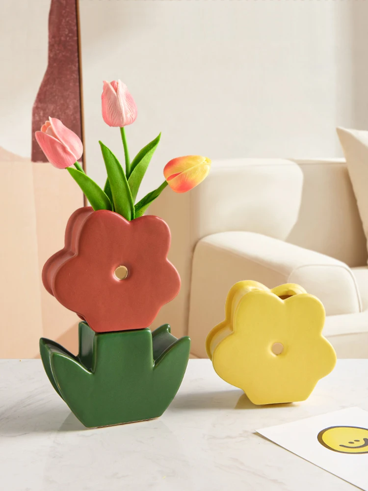 

INS Style Cute Flower Ceramic Vase Decoration Living Room Flower Arrangement Creative Dining Table Flower Art Decoration
