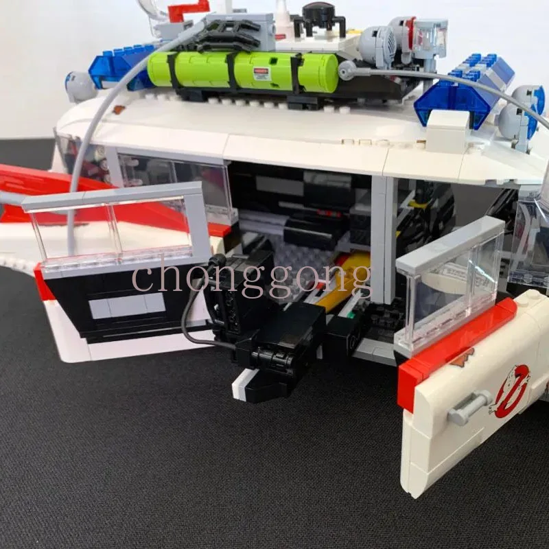 Новая модель совместимая с 10274 строительными блоками автомобиля Ghost busters 2352