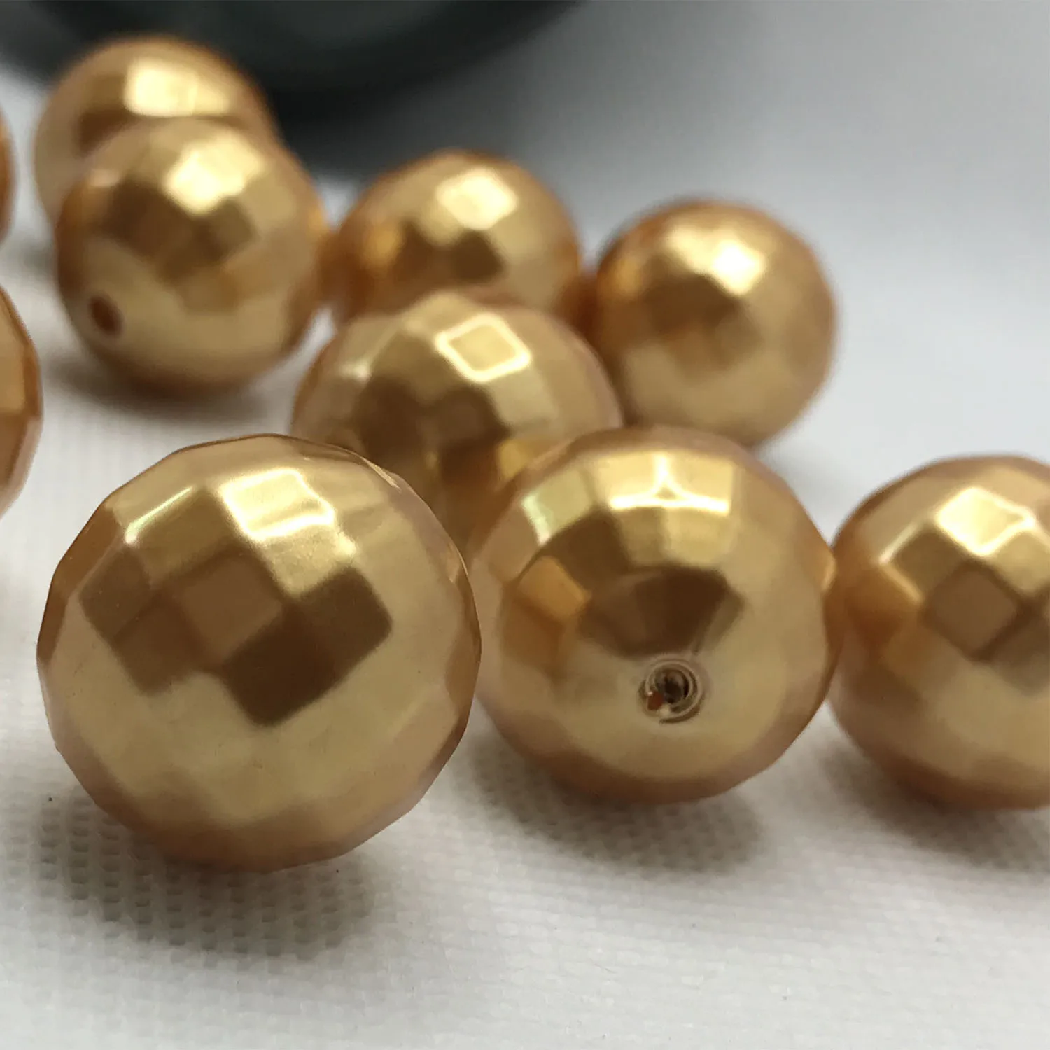 Бусины россыпью в форме глобуса разных цветов для браслетов ожерелий серег