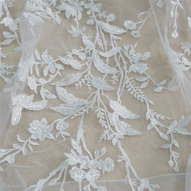 Кружевная ткань цвета слоновой кости с цветочной вышивкой прозрачные блестки