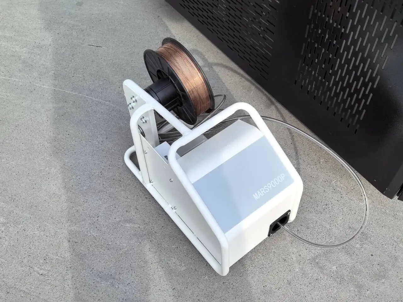 laserową maszyna czyszcząca 2000W 1500w ręczna do czyszczenia laserem światłowodowym usuwania rdzy z farby metalowej