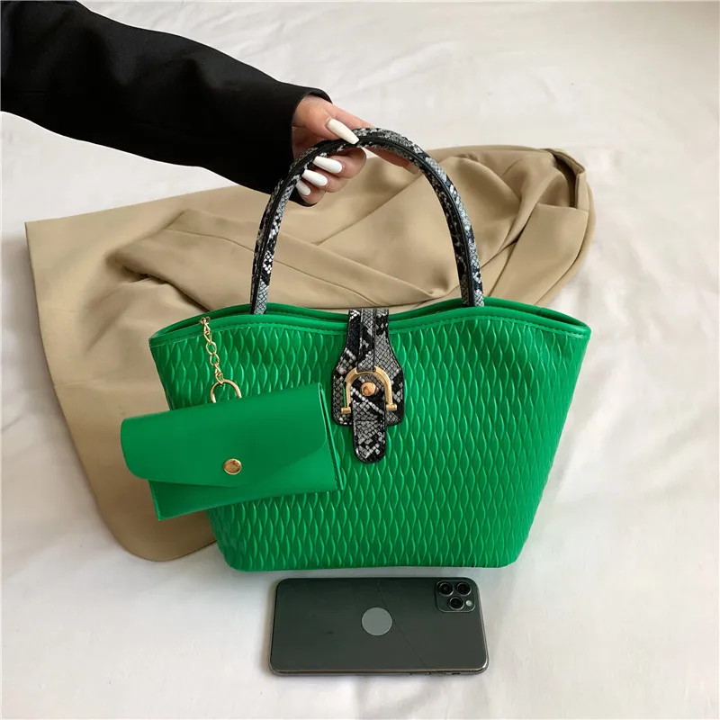 

CGCBAG Fashion Rhombus Embossing Designer Handbags For Women 2022 Brand Luxury Shoulder Bag High Quality Leather Crossbody Bags