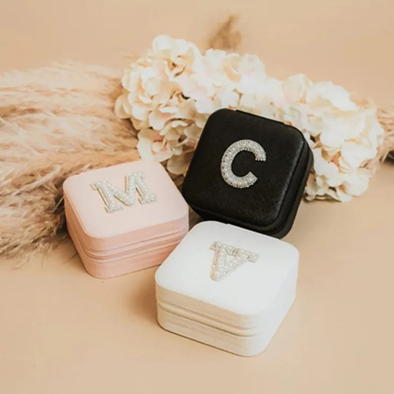 

Custom Bridesmaids Party Sets, Perfect Bridesmaid Gifts, Jewelry Box, Travel Case, Travel Jewelry Box,mother's day gift box