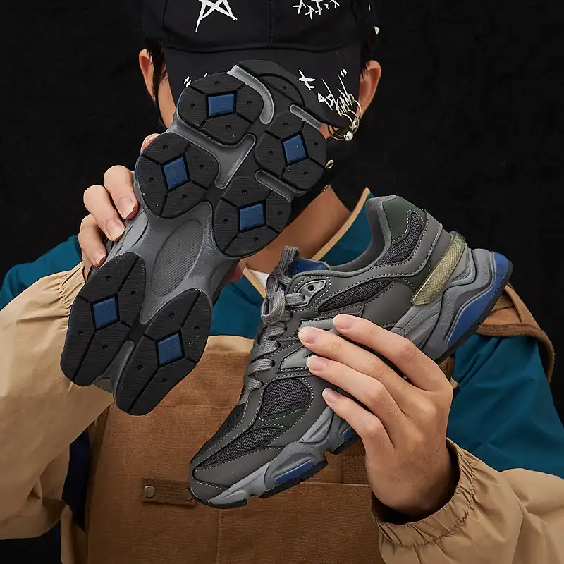 Универсальные кроссовки для мужчин и женщин высокие серого коричневого цвета