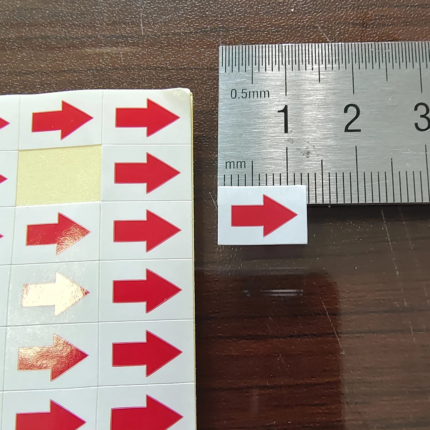 

Наклейки XMYLNG красные 12x9 мм 1000 шт.