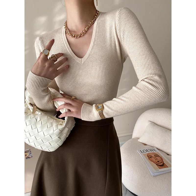 

New casual all-match temperament solid color V-neck long-sleeved bottoming shirtgray