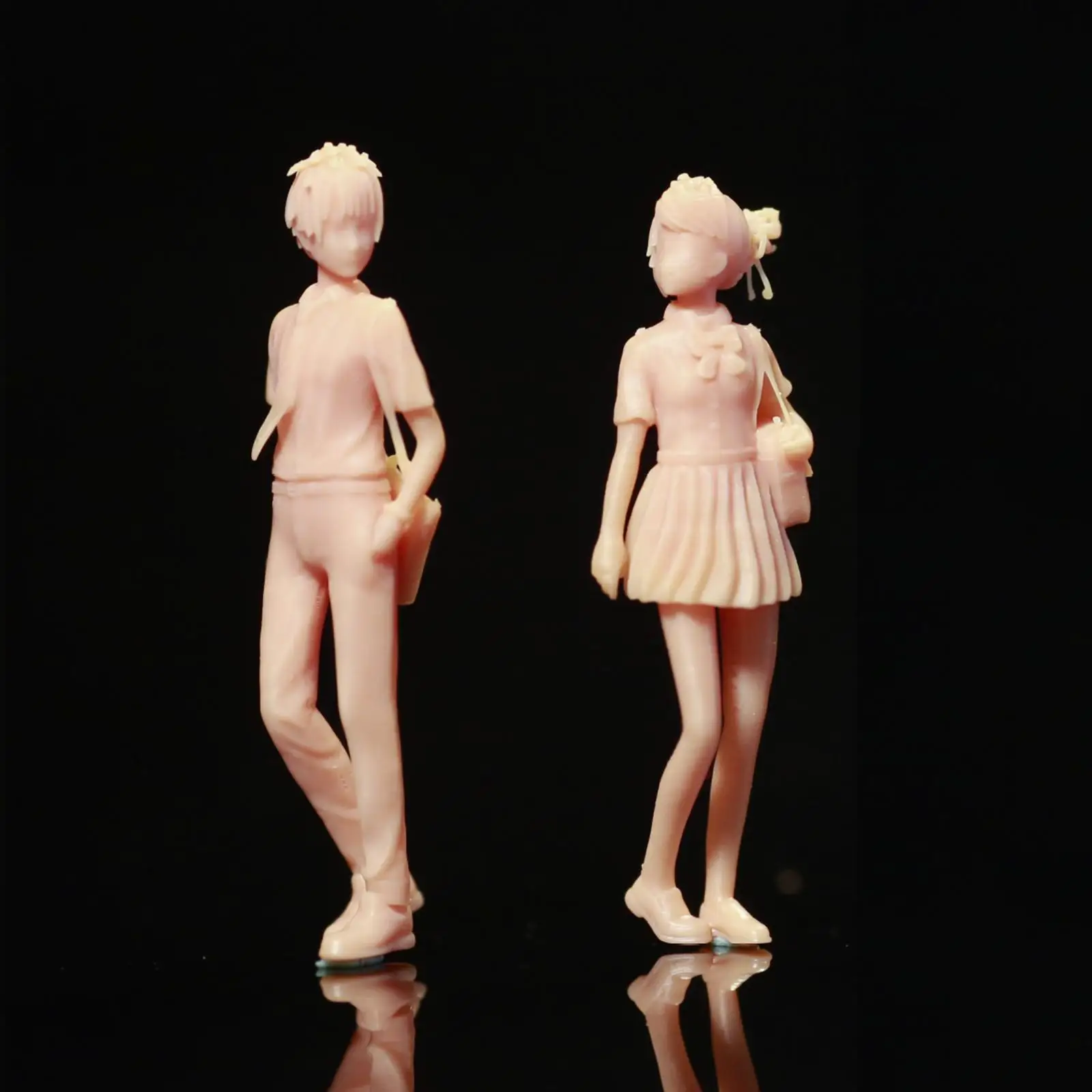 

2x 1:64 Scale Boy And Girl Students PVC People Layout Scenery Diorama