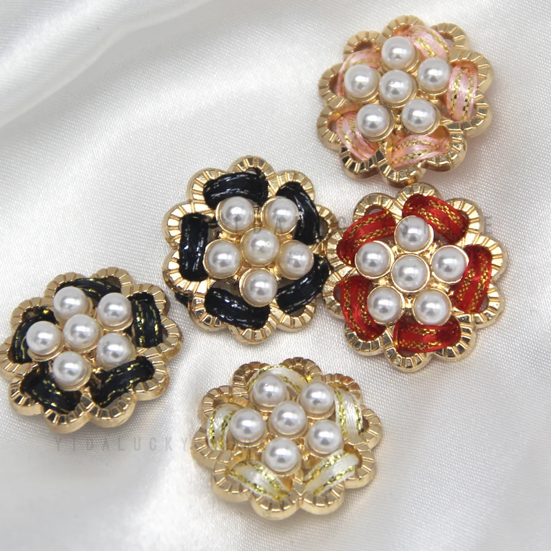 

HENGC Palace Retro Lace Braided Gold Metal Luxury Buttons For Sewing Women Coat Blouse Jacket Cardigan Decoration For Needlework