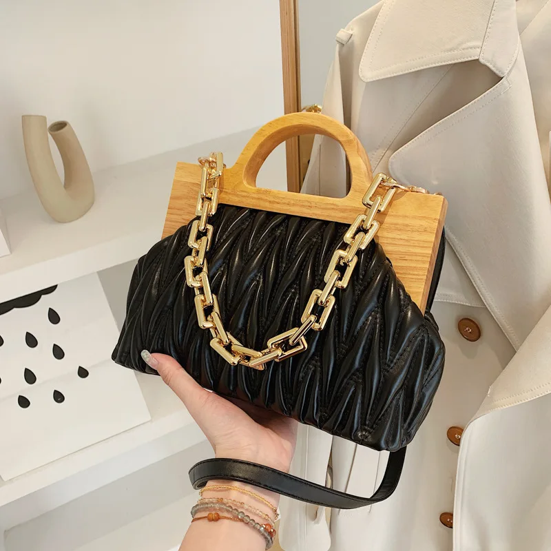 

2022 New Fashion Ladies Solid Color Versatile One Shoulder Messenger Handbag Famous Luxury Designer Thick Chain Shell Bag Cc Sac