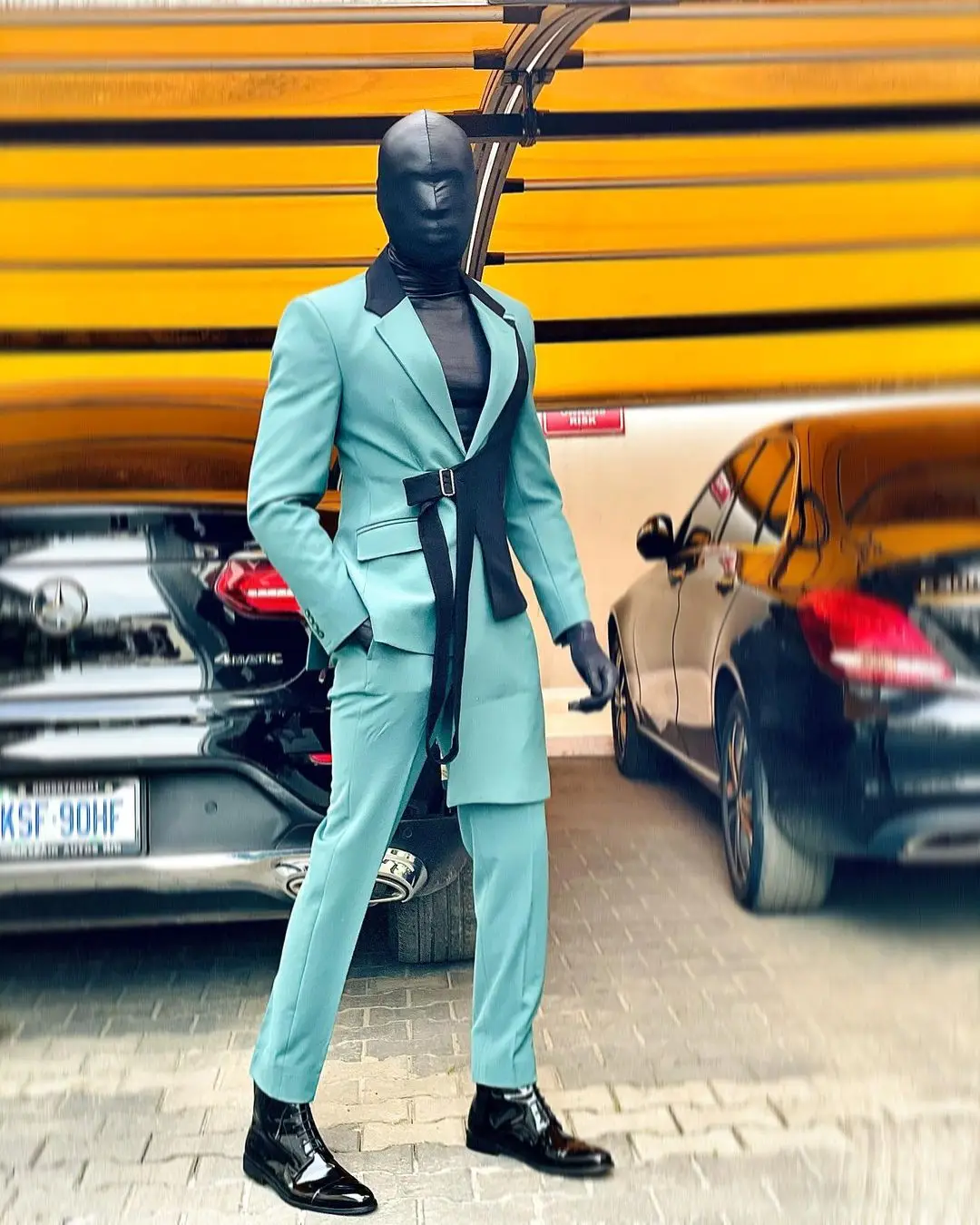 Рисунок 4 - Костюм мужской облегающий синего цвета из 2 предметов