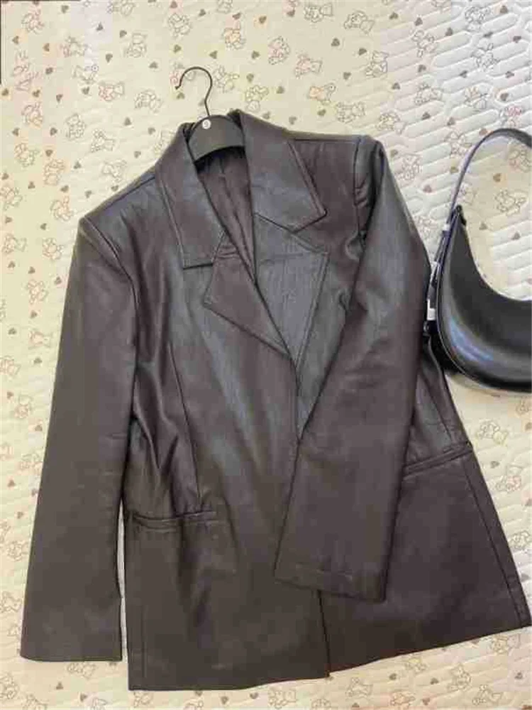 Рисунок 6 - Куртка женская из искусственной кожи