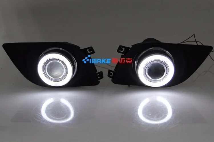 Фото Eosuns Ccfl Angel Eye светодиодные дневные ходовые огни Drl + галогенные противотуманные фары + линзы проектора для Nissan Sunny Versa 2011 2012 2013 №1