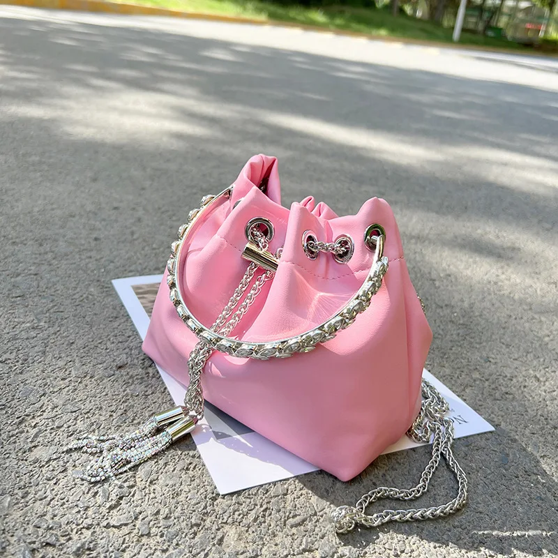 

Women Bucket Bag Crystal Tassel Crossbody Bag for Girls Handbag Black White Pleated Fashion Manual Chain Shoulder Bag 2023