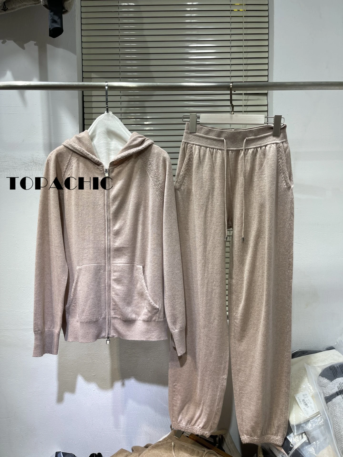 Рисунок 2 - 10,30 TOPACHIC высококачественный