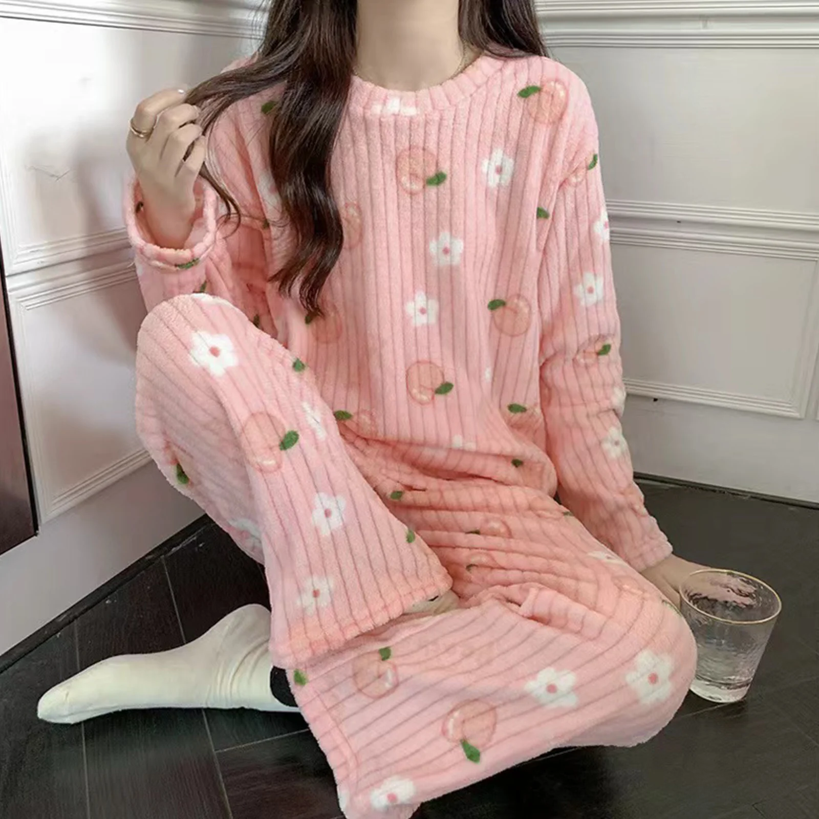 Рисунок 3 - Женский Пижамный костюм