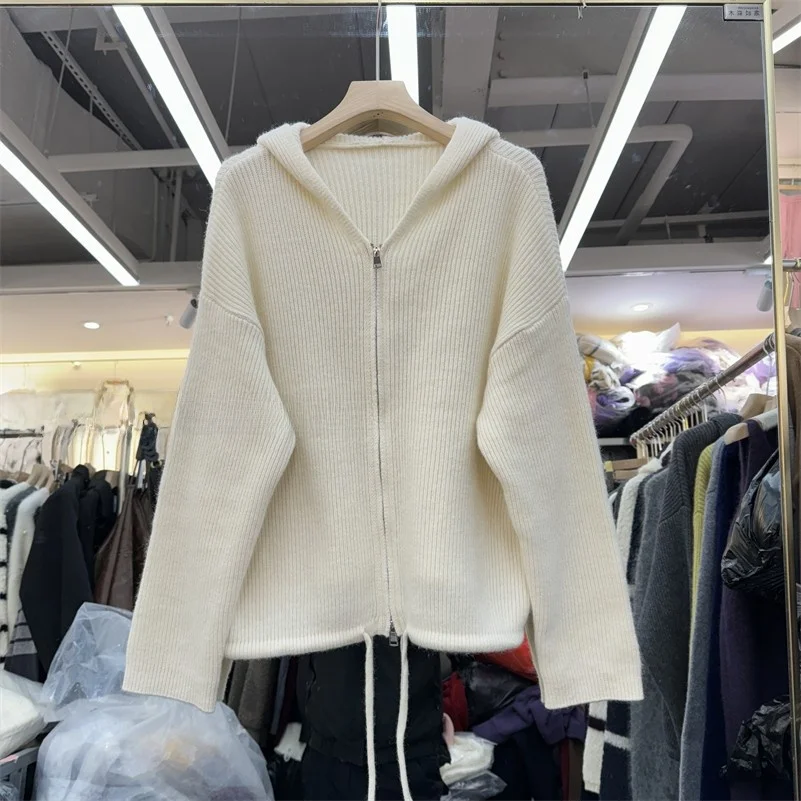 Ozhouzhan 2024 зимние новые европейские товары женская одежда супер красивый свитер с