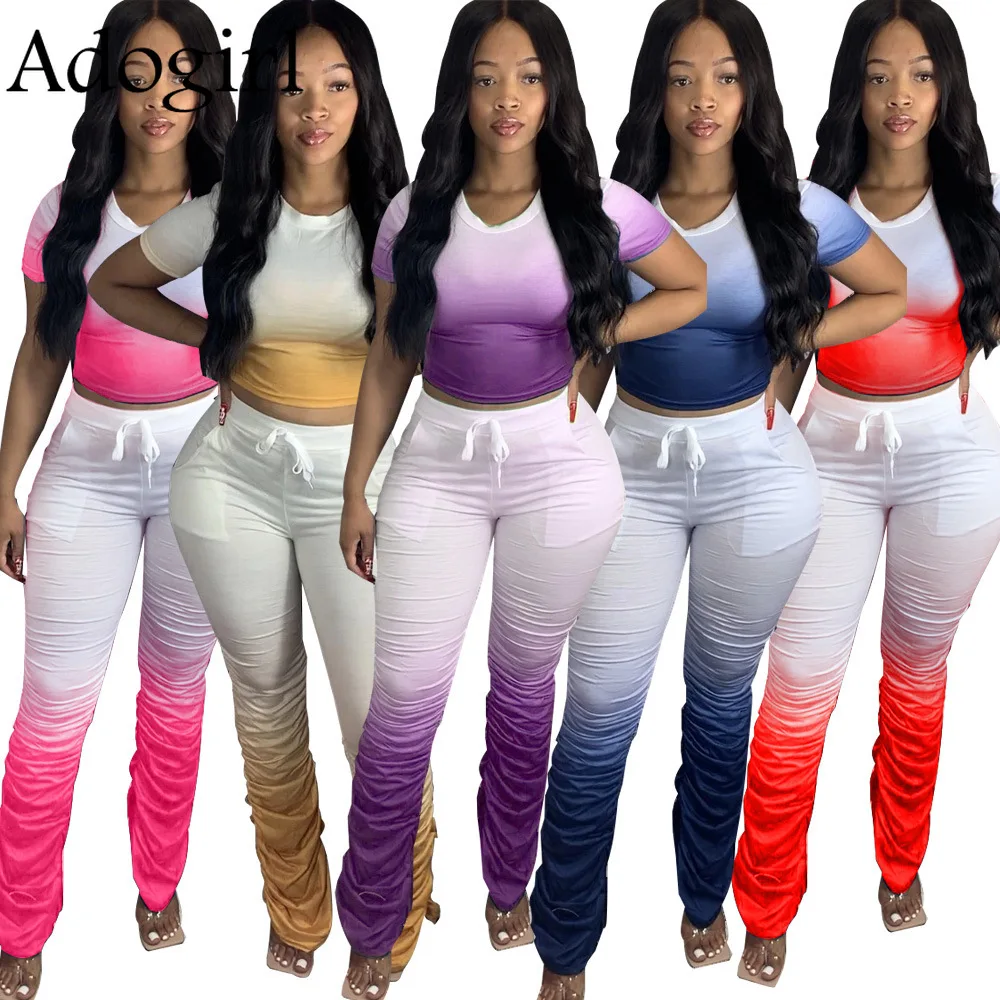 

Женский комплект из двух предметов: укороченный топ и леггинсы