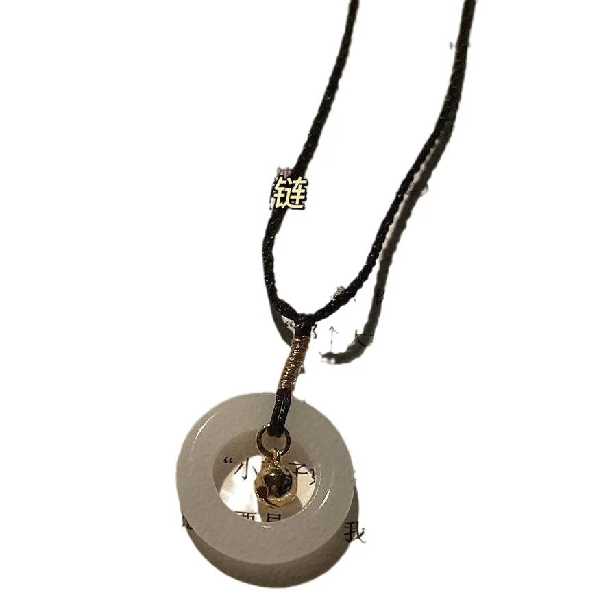 Ожерелье с маленьким колокольчиком нефритовое кольцо защитная пуговица