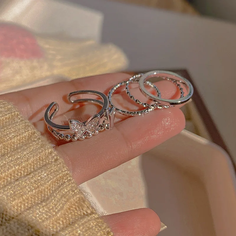 

2023 Light Luxury Butterfly 4 Pcs Ring Set for Women Girls INS Style High Fashion Sweet Wedding Party Jewelry Finger Ring Gift