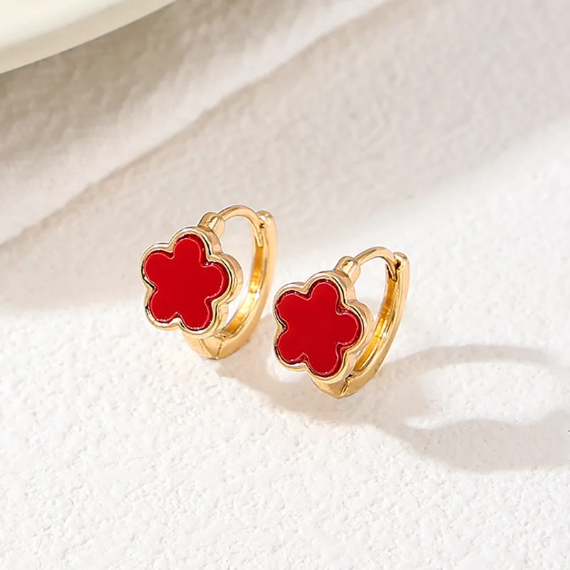 Симпатичные цветные металлические цветочные серьги Lucky с пятью лепестками и