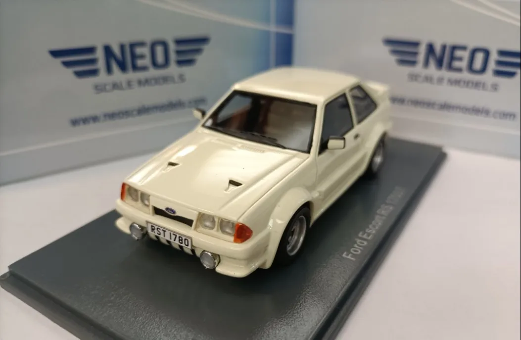 

Neo 1:43 For Ford Escort RS 1700T 1980 Simulation Limited Edition Metal Static Car Model Toy Gift