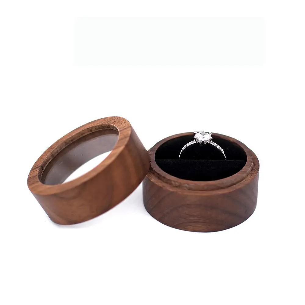 

Деревянная круглая коробка для колец