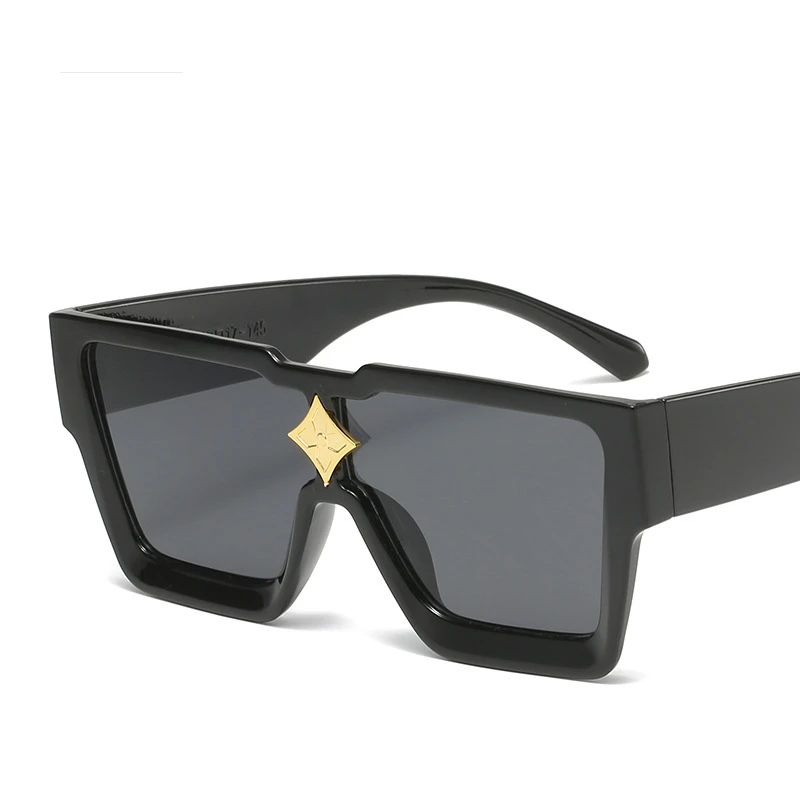 

Black Oversized Sunglasses Women White Big Sun Glasses 2022 Luxury Brand Designer Star Sunglasses Vintage New Trends Fashion