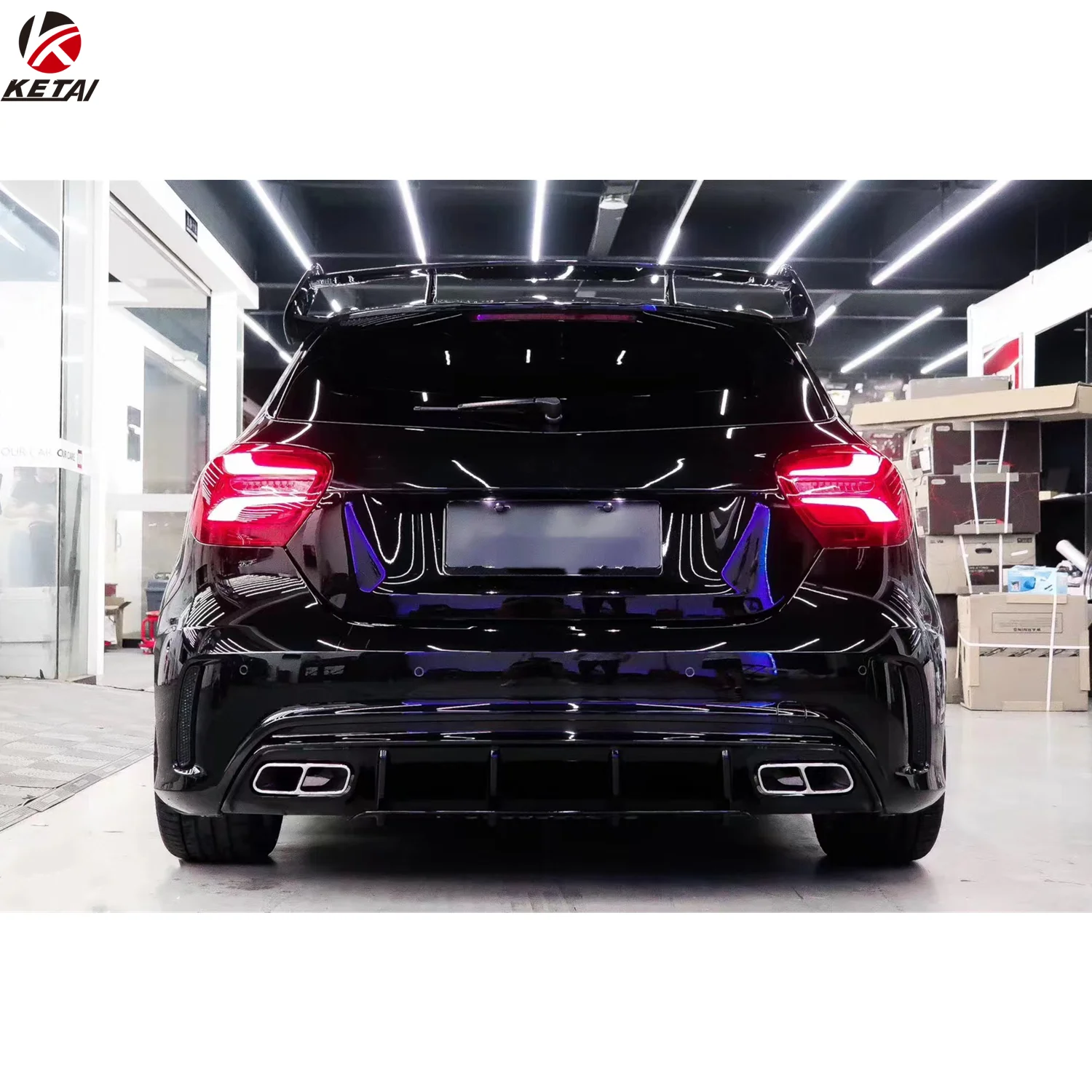 A45 AMG стиль глянцевый черный автозапчасти спойлер на заднее крыло с красной