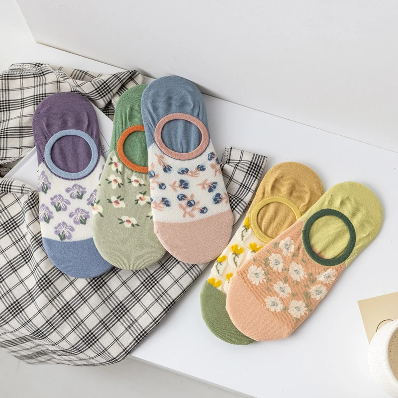 

New Arrivals Japanese Korean Style Cartoon Flower Women Socks Harajuku Kawaii Socks Breathable Spring Autumn Casual Socks