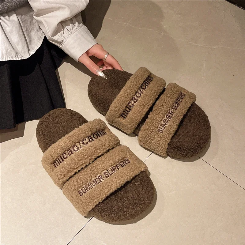 Шлепанцы женские из овечьей шерсти с вышивкой и надписью на толстой подошве