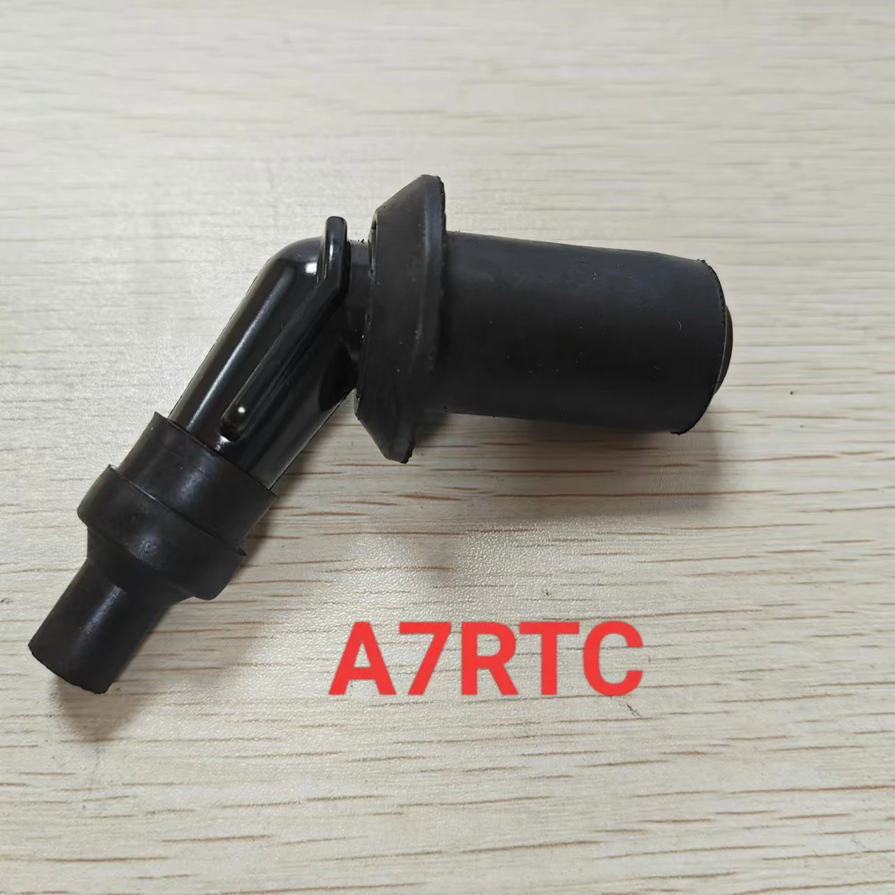 

A7TC/A7RTC Мотоциклетная Свеча Зажигания Для Скутера GY6 50cc-150cc