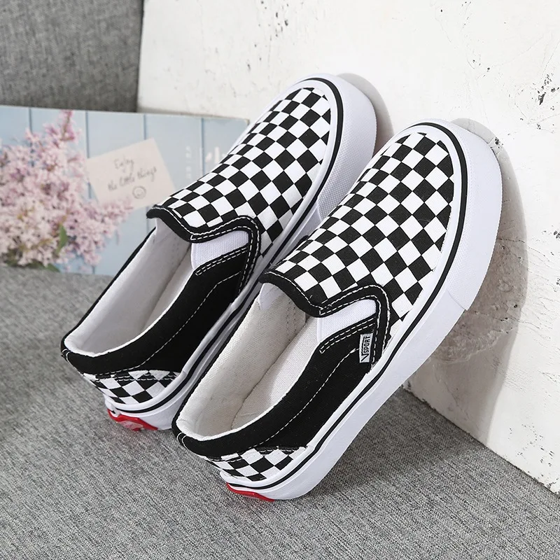 

2022 Newest Children Canvas Shoes Plaid Boys and Girls Pedal Lazy Shoes Fashion Low-cut Cloth Shoes Fashion Shoes Flats Student