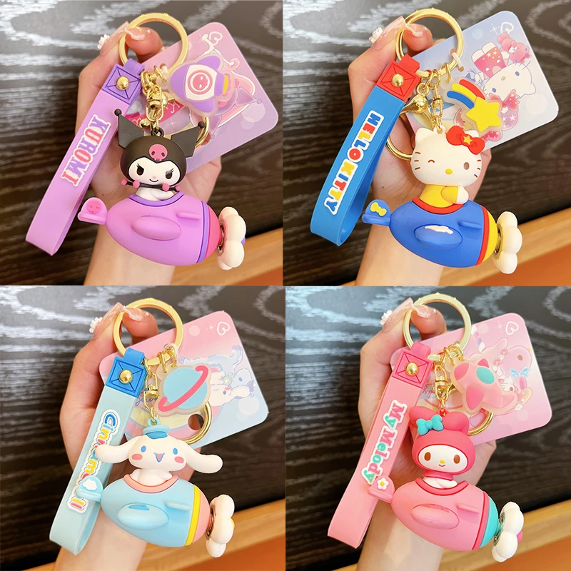 

Милый брелок для ключей из серии Sanrioed с самолетом, новинка 2023, брелки для ключей Hello Kitty, моя мелодия, Kuromi Cinnamoroll, подвеска для автомобильной сумки, подарок для девочек