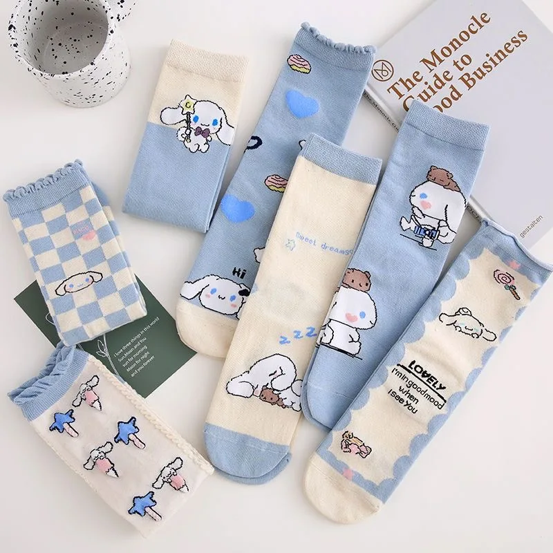 

Милые носки Sanrio, аксессуары Cinnamoroll, милые красивые Мультяшные аниме носки до середины икры Хобо, Студенческая верхняя одежда, игрушки для девочек в подарок