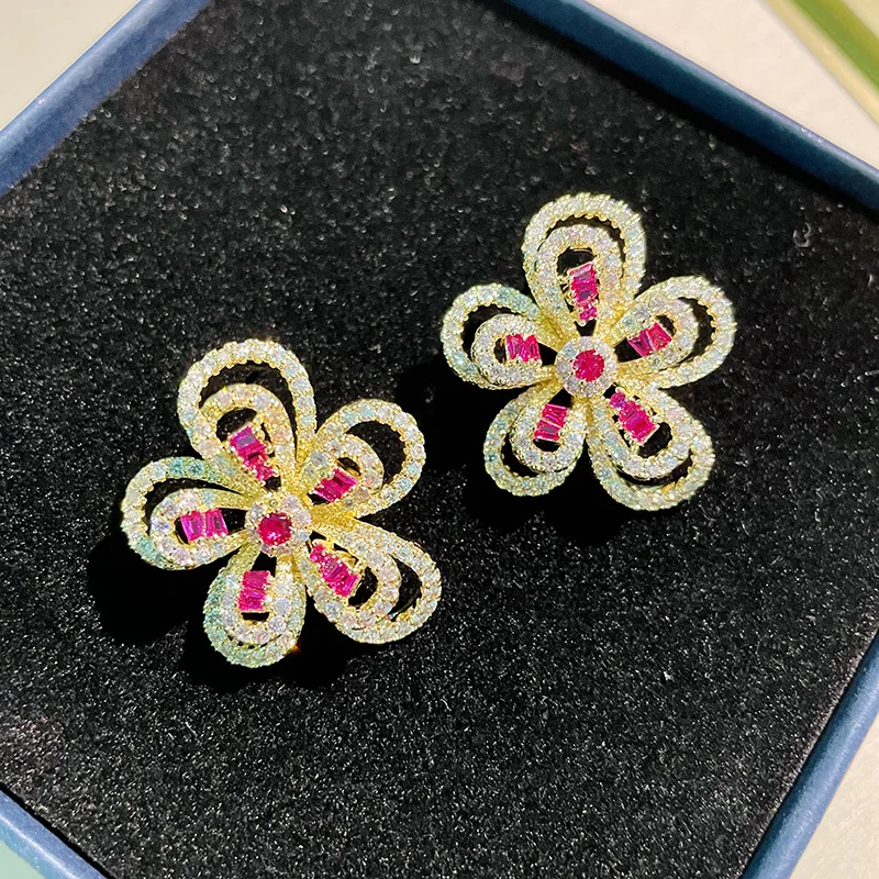 

Micro Pave Cubic Zirconia Flower Earrings for Women 925 Silver Needle Temperament Stud Earring Design Statement Jewelry