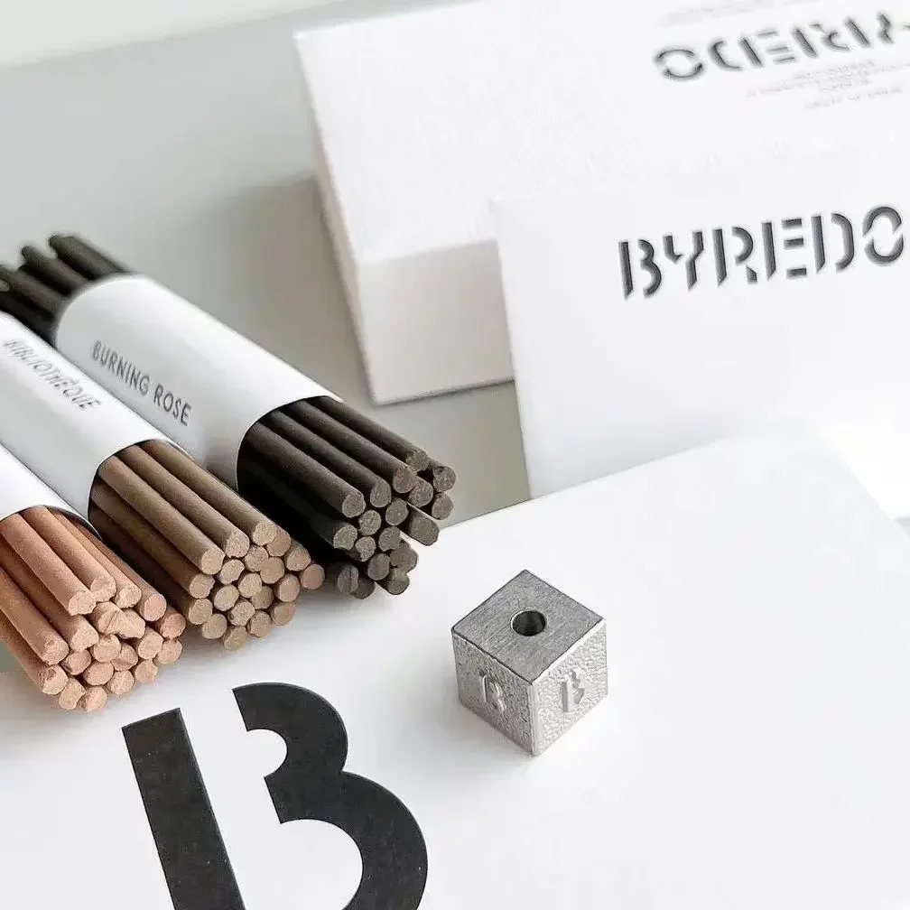 Byredo 60 шт. ароматические палочки Trois Encens подарочный набор Bibliothèque деревянный домик