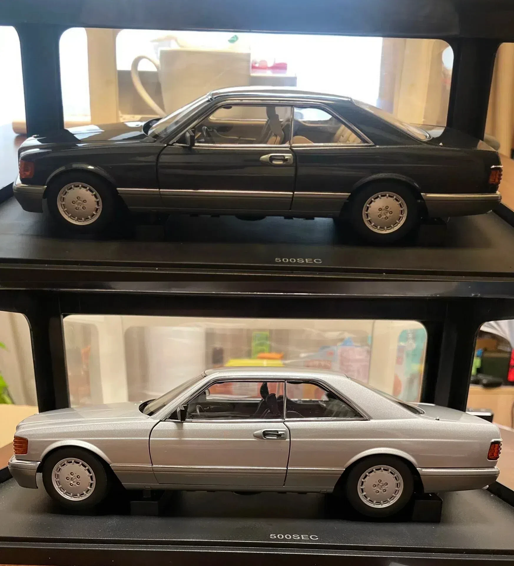 Модель автомобиля из металлического сплава в масштабе 1:18 500 сек.